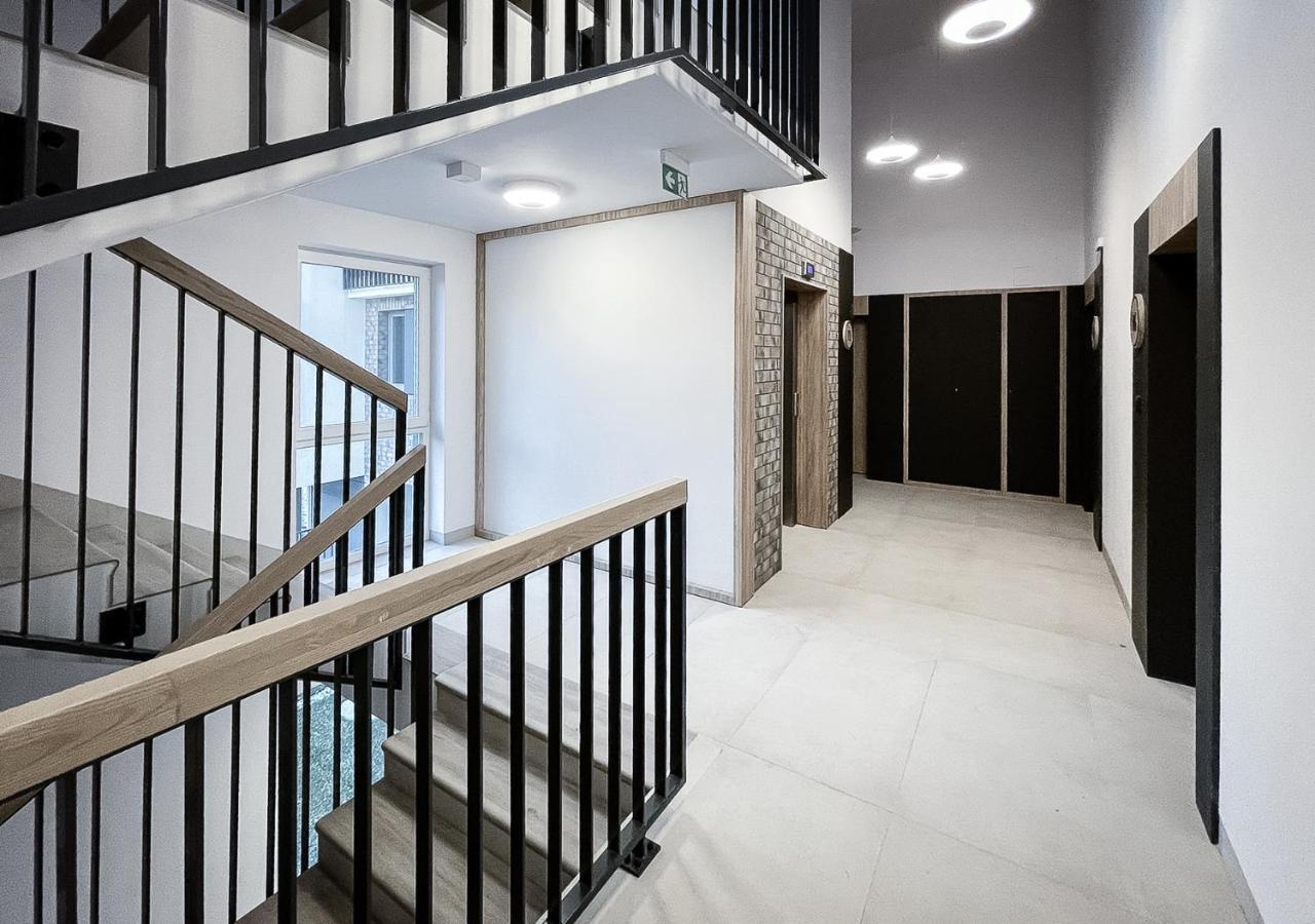 Apartament Clever 1 Kamienica Grochow Varsovia Exterior foto