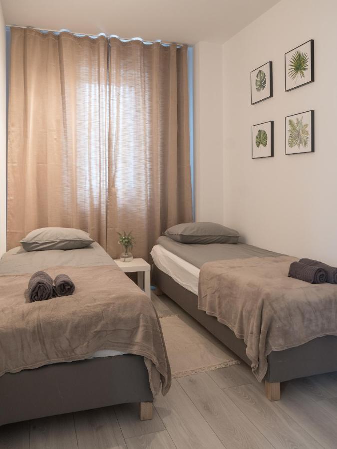 Apartament Clever 1 Kamienica Grochow Varsovia Exterior foto
